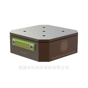 XYZ 低溫壓電掃描儀