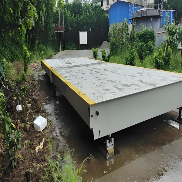 维修调试电子地磅（汽车衡）移位塌了故障 (2).jpg
