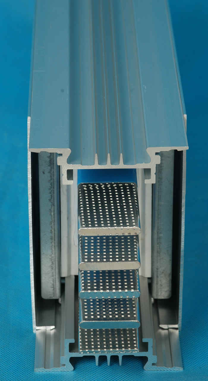 密集母线槽13.jpg 密集母线槽13.jpg