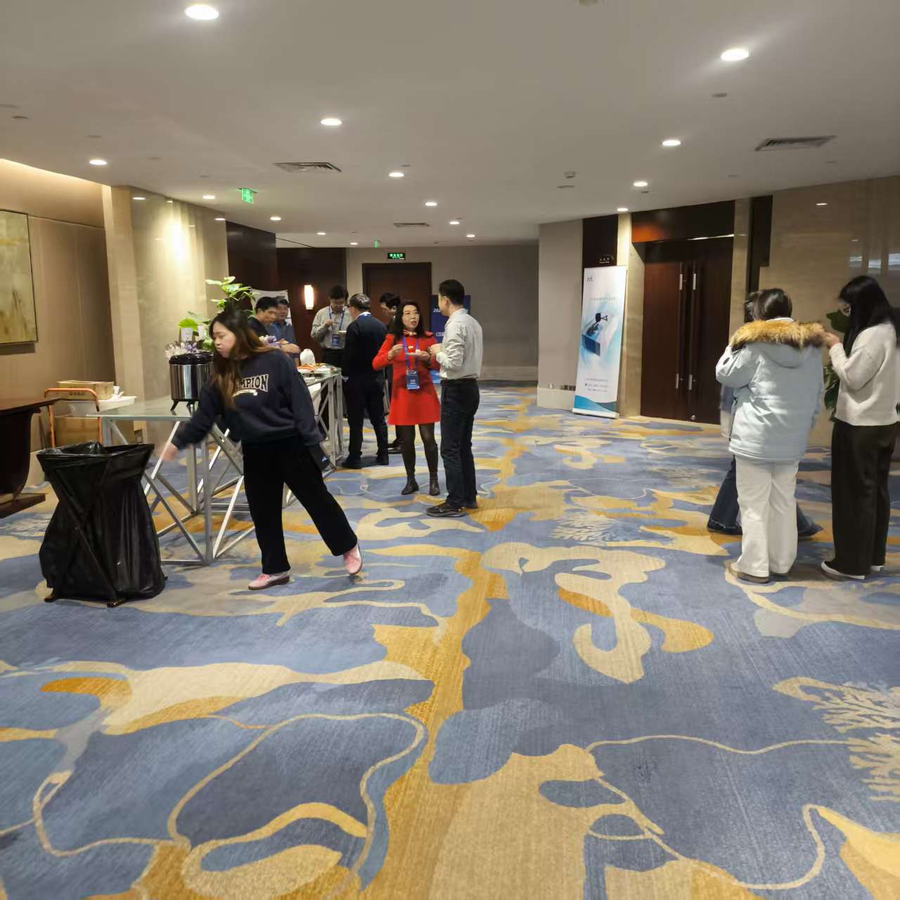 c72e7e558a06043ba455d5eabb91cc62.jpg 天津能谱科技参展2025秋水学术论坛 交流技术与合作